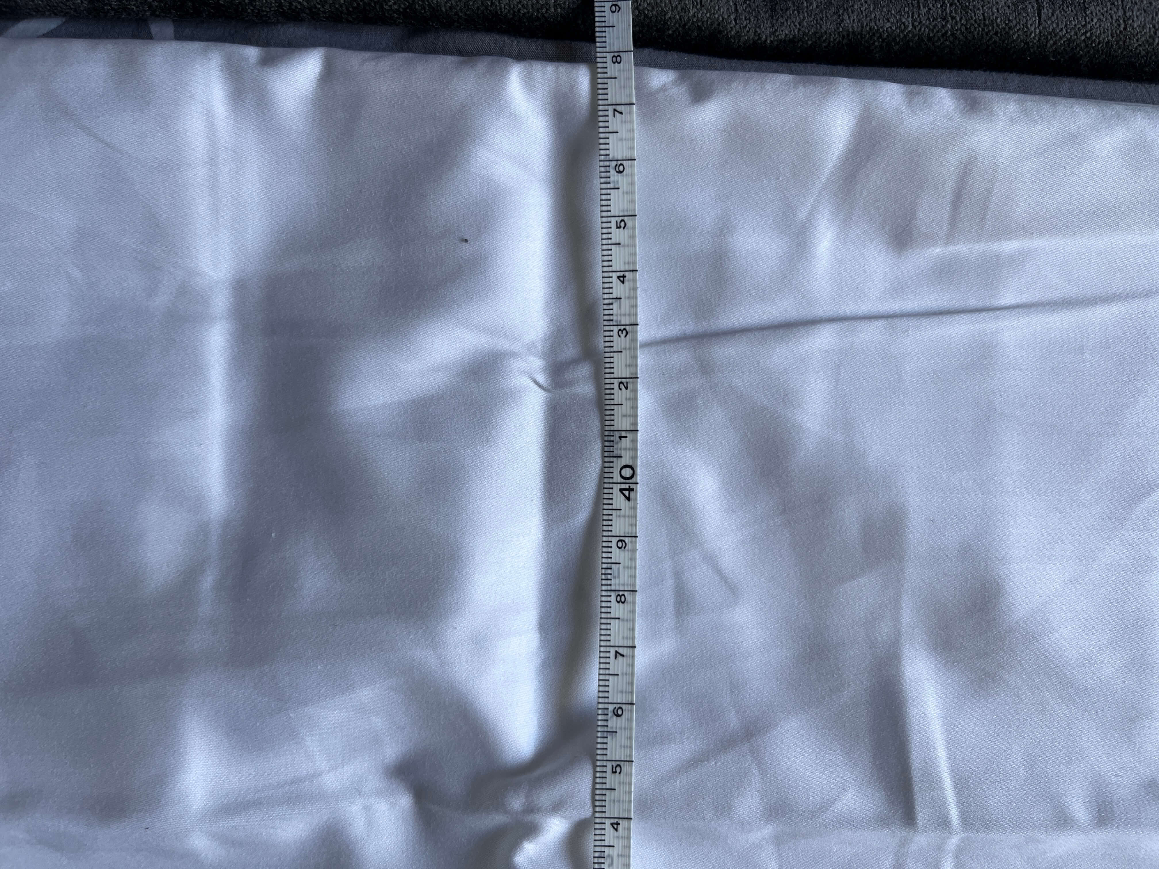 Medição de fronha de algodão com régua